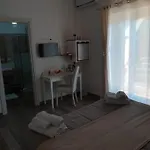 Couette-café Etesia Olbia