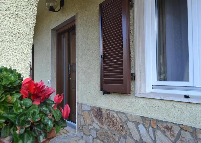 Bed and breakfast Etesia 3*