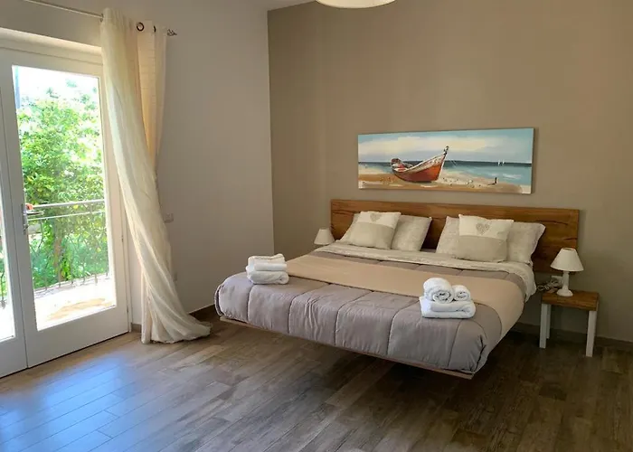 Bed & Breakfast Etesia 3*